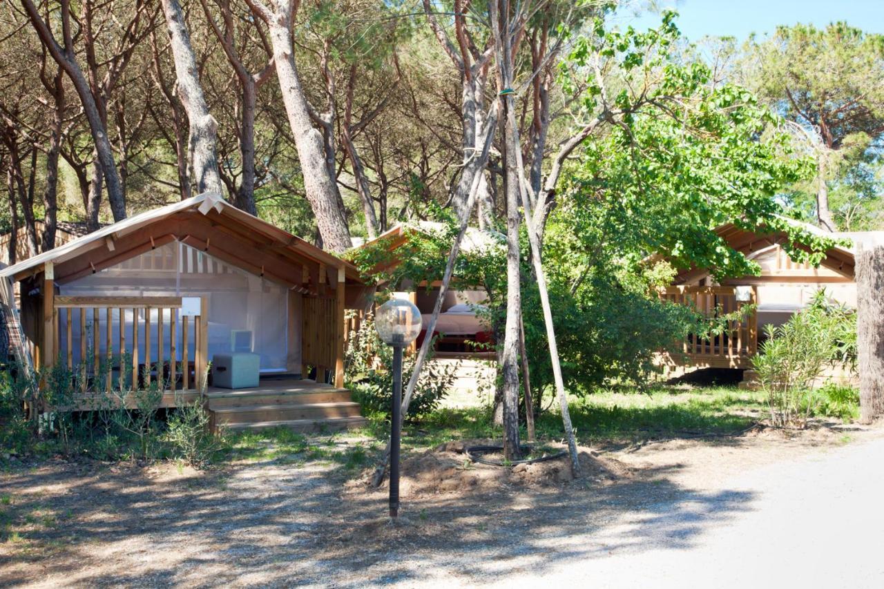 Camping Village Rocchette Кастильоне-делла-Пеская Экстерьер фото